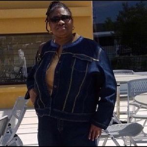 Meet your Posher, Talisha